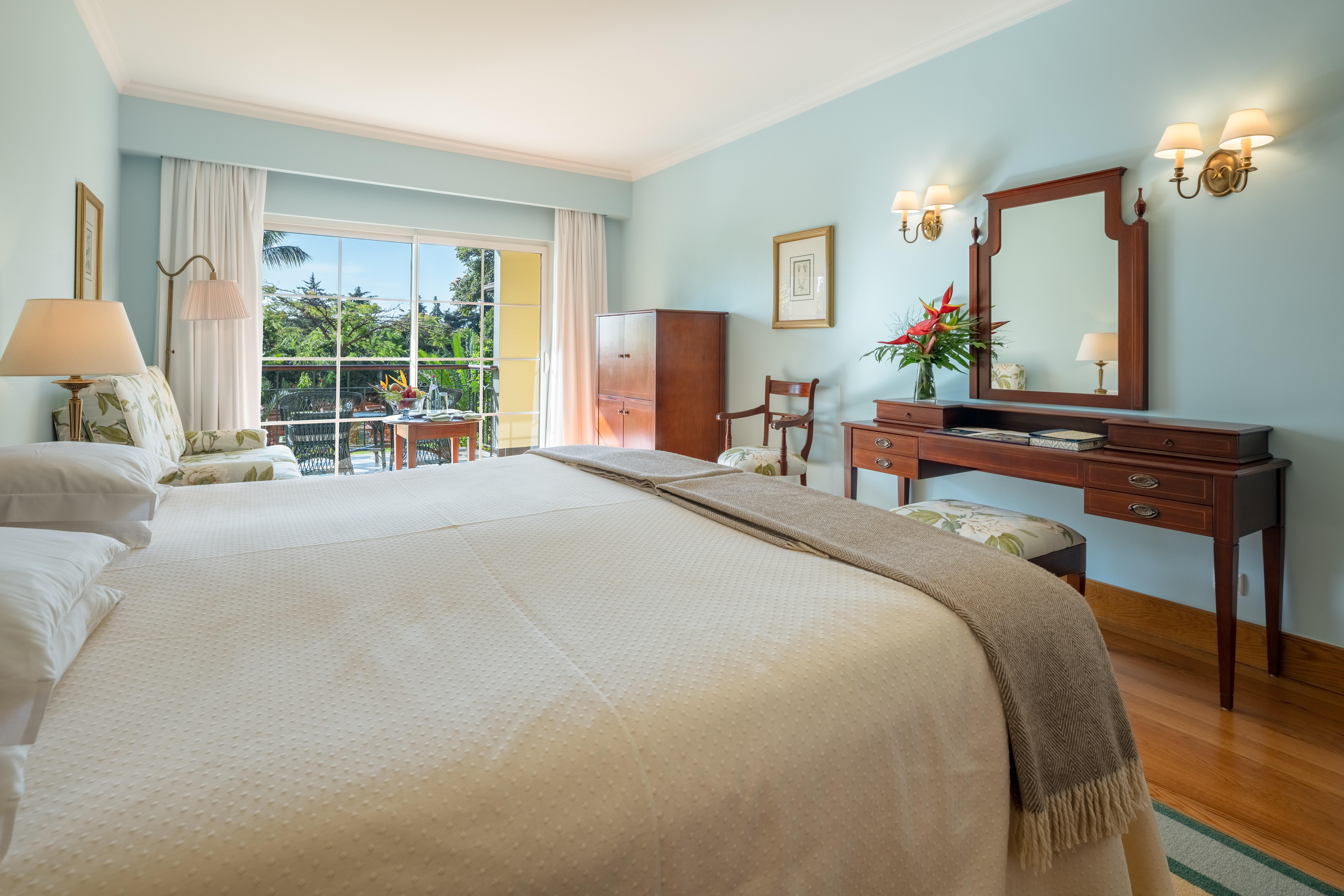 Quinta Jardins Do Lago Funchal  Exterior photo A bedroom at the hotel
